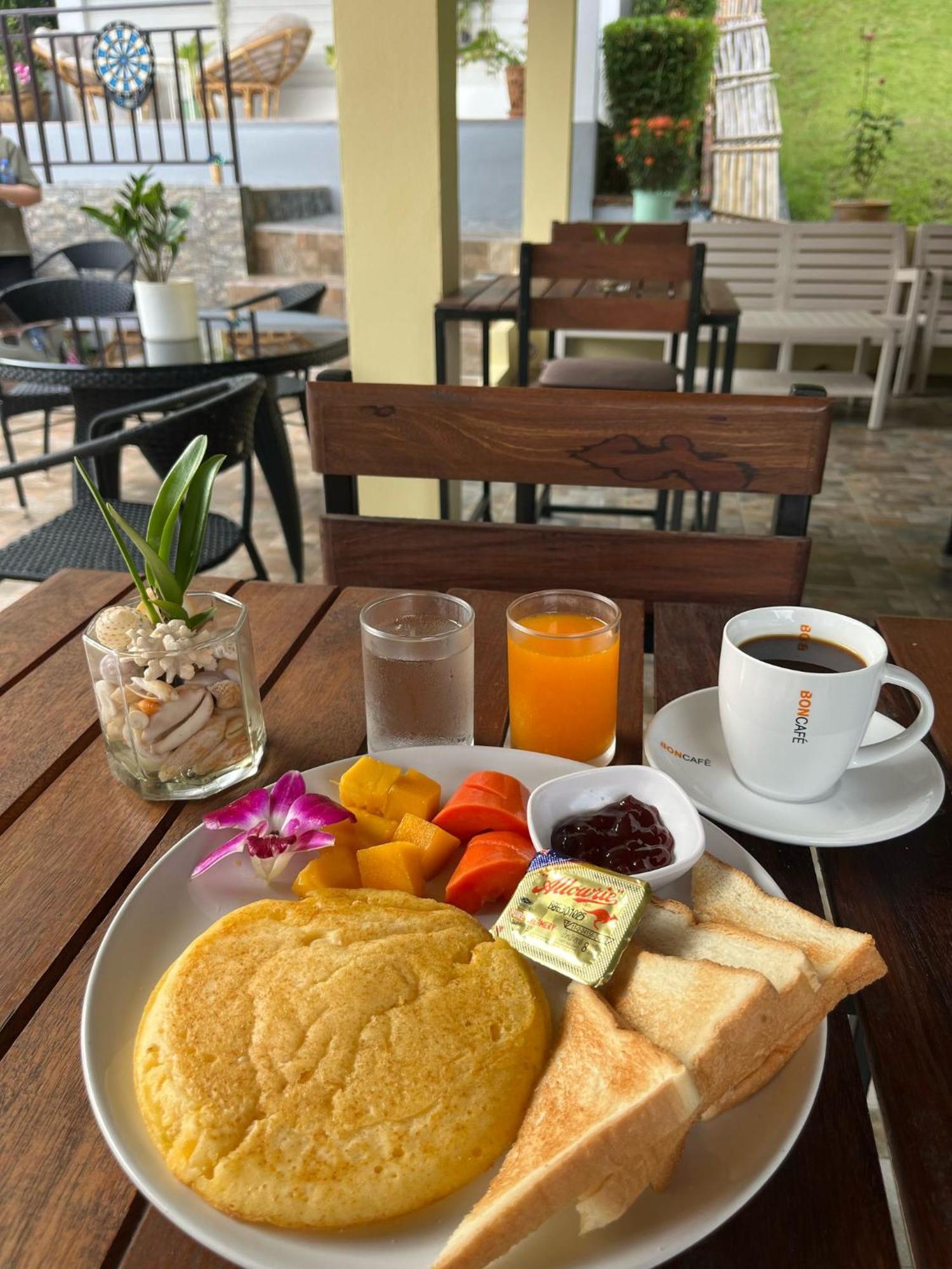 Sawasdee Home Stay Resort & Pool Khao Lak Eksteriør billede